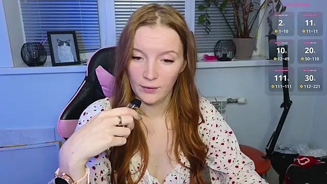 Mary_Blu Chat XXX in diretta