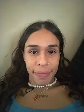pretty_ariiel Adlı Modelin Canlı XXX Sohbeti