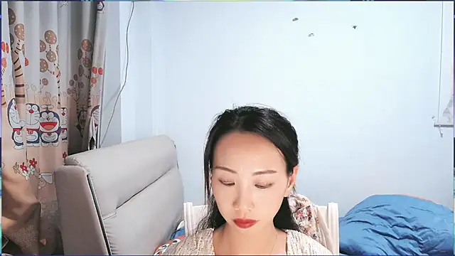 Q-Lisa Adlı Modelin Canlı XXX Sohbeti