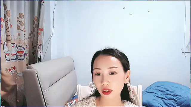 Q-Lisa Adlı Modelin Canlı XXX Sohbeti