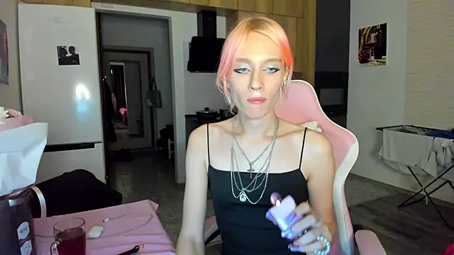 _Alice_Kitty: απευθείας συνομιλία ΧΧΧ