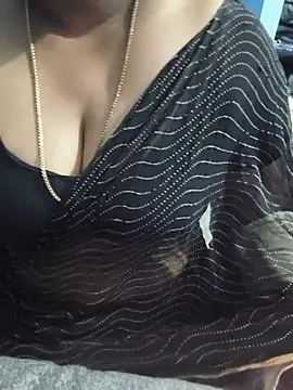 Živý XXX chat Saritha-09