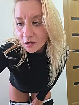 KaylinJan Live XXX-chat