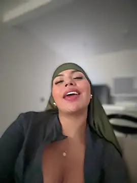 lalilamassu1's Live XXX Chat