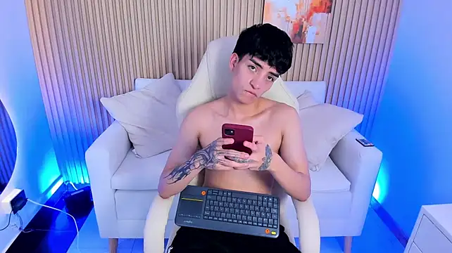 Онлайн чат XXX Filiph_Sterliing