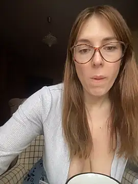 Živý XXX chat MommmyYummy