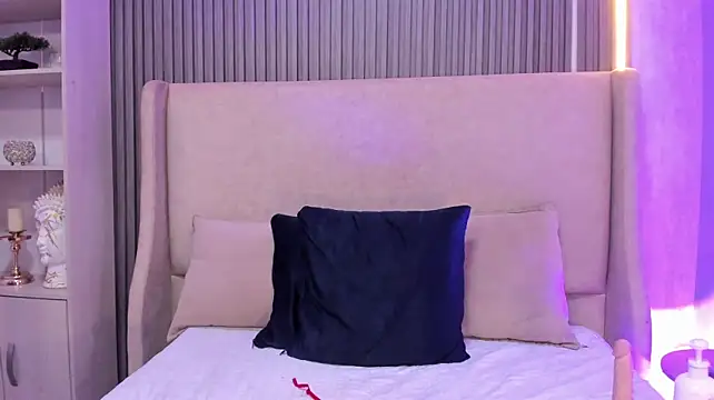 KeniaArias Obrolan Langsung XXX