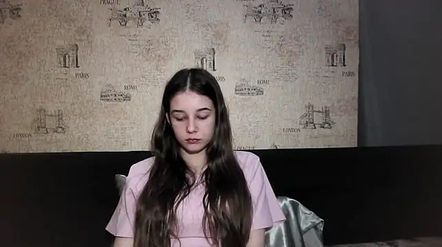 NiiSanSilvia's Live XXX Chat