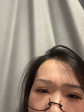 xinxinxinyy1 live XXX chat