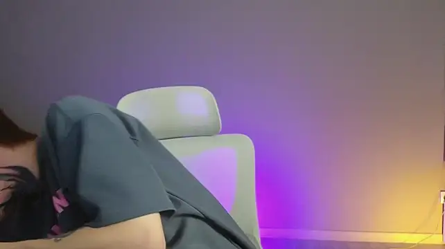 XXX chat uživo modela DENIS_HERE