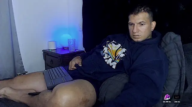 Chat +18 de Shane_Clay ao vivo