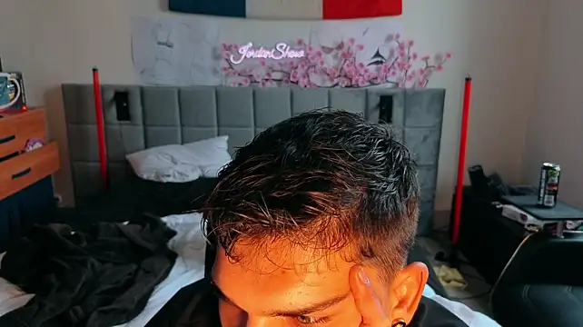 JordanShow Live XXX Chat
