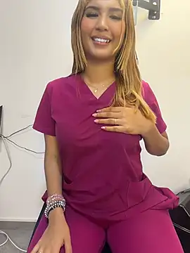 Chat +18 de Kinky-Spa ao vivo