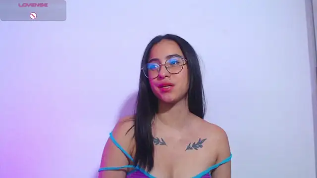 luna_blossom__ Live XXX-Chat