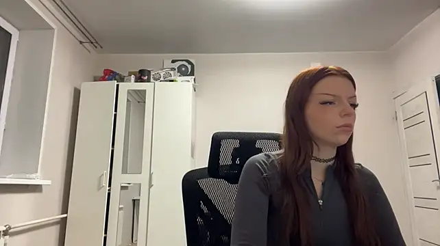 EuniceDomann's Live XXX Chat