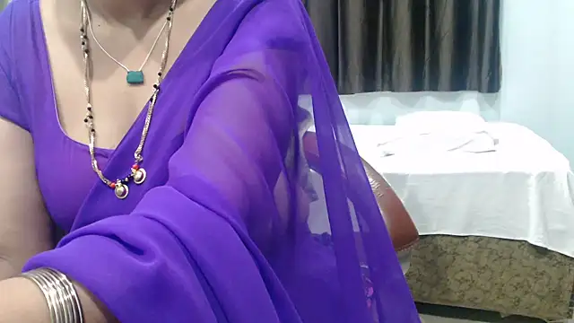sunitha-3 Adlı Modelin Canlı XXX Sohbeti