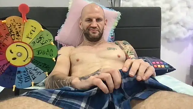 brianomally Live XXX Chat