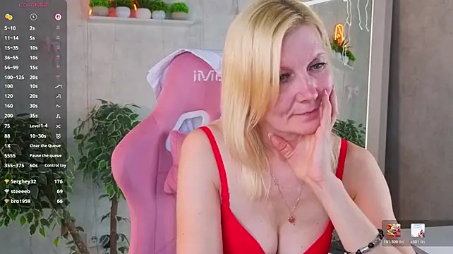 Julie_Lucas – Naživo XXX chat