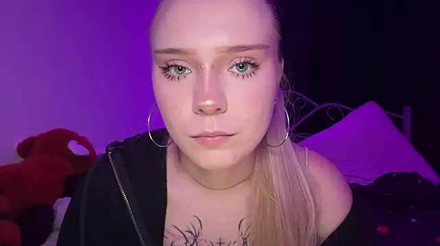 KyraBumbray Live XXX-chat
