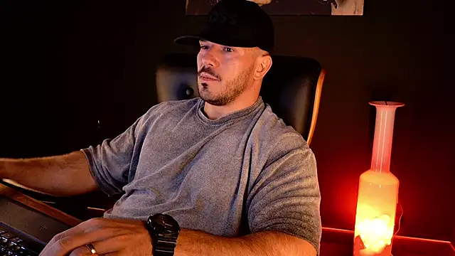 XXX chat uživo modela AngeloEric