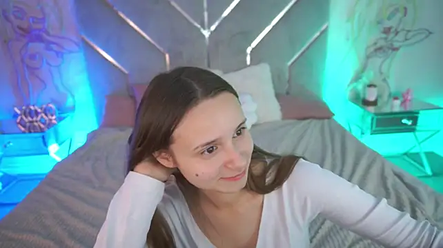 Chat +18 de TinyNatalie ao vivo
