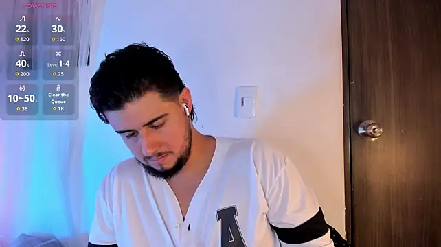 Ryan_evannss_ live XXX chat