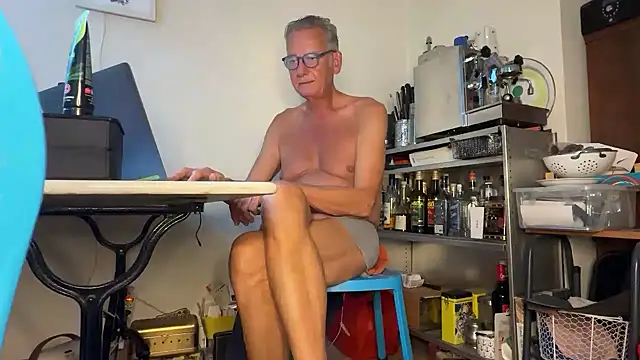 ClaraMigger@xh Live XXX-Chat