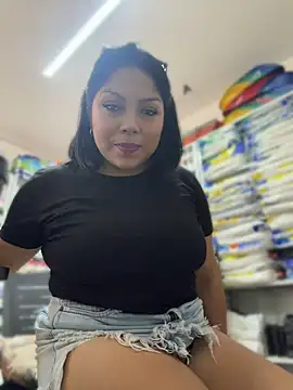 Chatroom XXX en direct de ISABELLA__LUNA