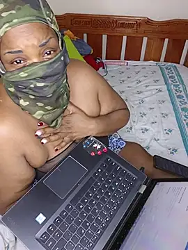 Chat XXX ao vivo de Katrina_plussize