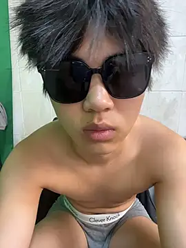 Uu_g 即時 XXX 聊天