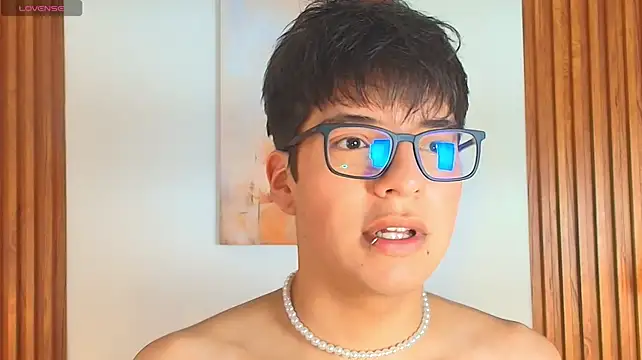 Milo_Wolff Live XXX Chat