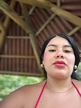 Chat XXX en directo de Issane_Peru