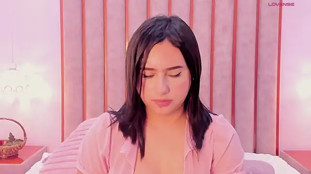 Zoe_Monrow Adlı Modelin Canlı XXX Sohbeti