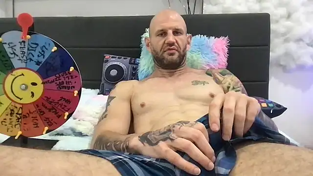 brianomally's Live XXX Chat