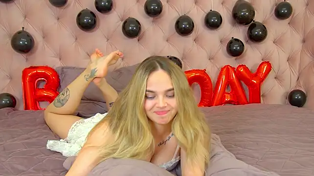 Chat +18 de AnitaVenture ao vivo