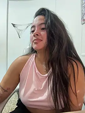 צ'אט XXX בשידור חי של AlessiaBloom_