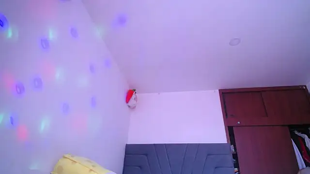 دردشة Rubi_Erotic_ الجنسية المباشرة