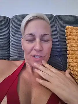 DarleenHot – Naživo XXX chat
