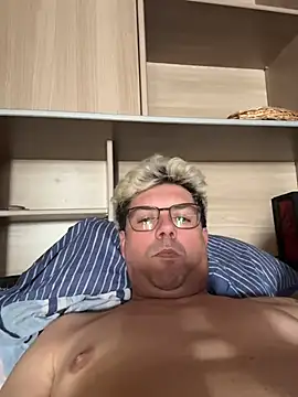 blueandwhite1 Webcamshow