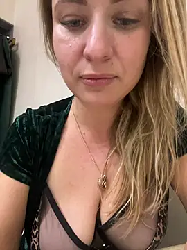 sweetOlga live XXX chat