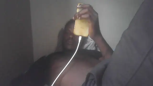 Big_B_Cock_1's Live XXX Chat