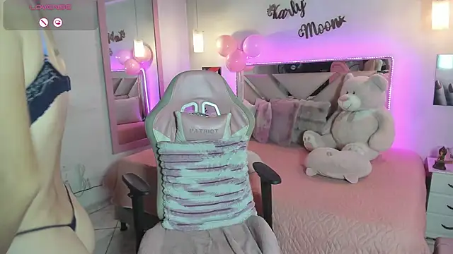 Karly_moon's Live XXX Chat