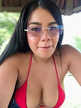 Issane_Peru Adlı Modelin Canlı XXX Sohbeti
