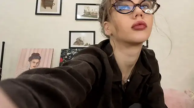 Czat XXX na żywo – dolly_ll