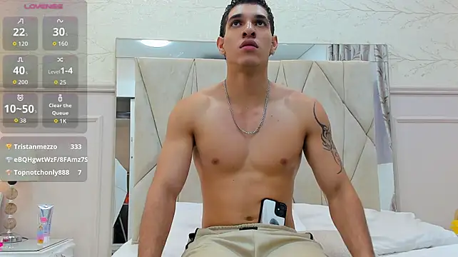 Adrien_Monteiro XXX чат на живо