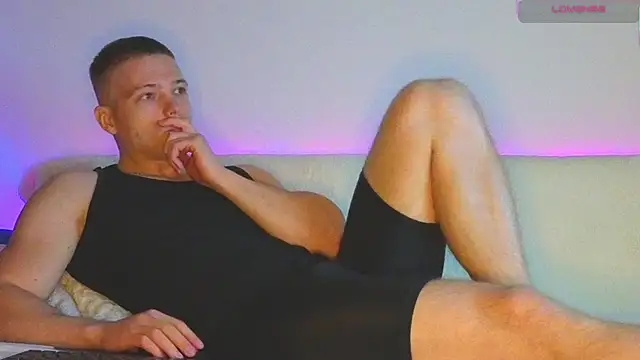 JulianTurner élő XXX-chatje