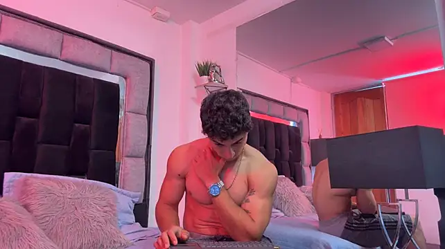 Chat +18 de MR_MUSCLE ao vivo