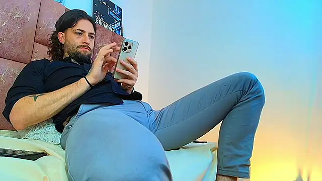 ALPHA_MASTER1 লাইভ XXX চ্যাট
