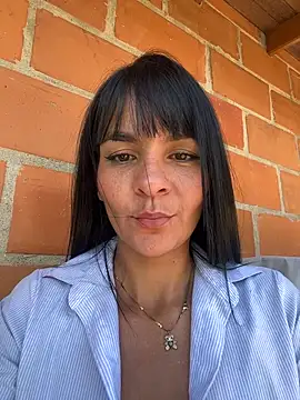 LuxeBrunetteXXX's Live XXX Chat