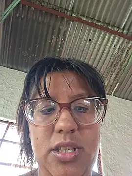 XXX chat uživo modela ZaidaWet